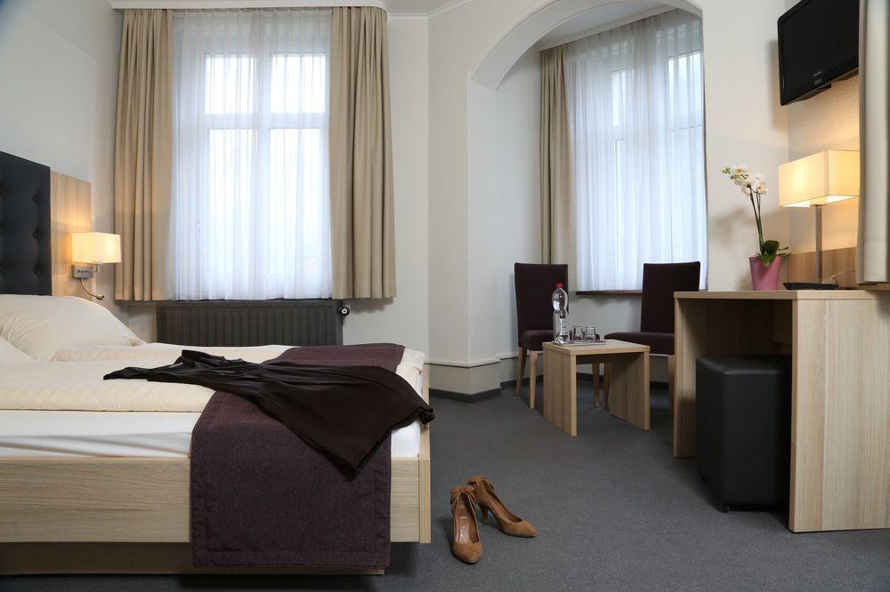 Hotel Loetschberg Interlaken Kültér fotó