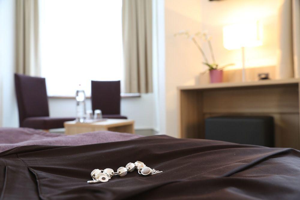 Hotel Loetschberg Interlaken Kültér fotó