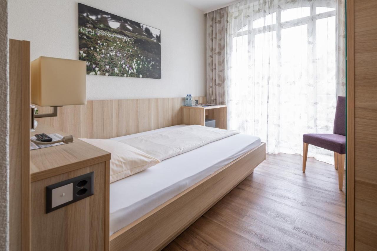 Hotel Loetschberg Interlaken Kültér fotó